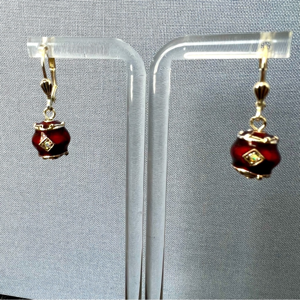Fun leverback dangles - Picture 2 of 6
